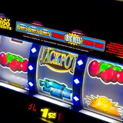 Slot machine reels